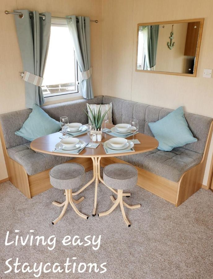 Living Easy Staycations At Tattershall Lakes Eksteriør billede